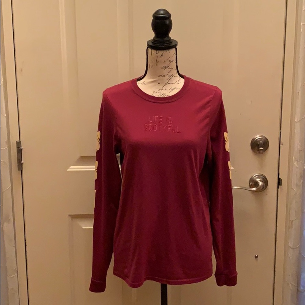 “Life is bootyful” graphic tee